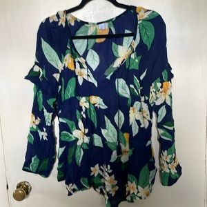 Old Navy flowy tropical blouse with ruffles on sleeves. Nice condition. Medium